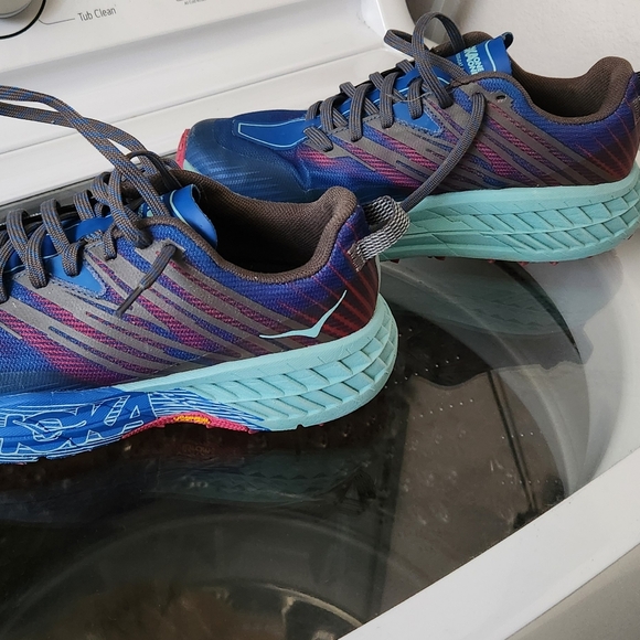 2 pairs of practically new HOKA - Picture 4 of 11